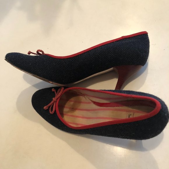 Vintage PAUL SMITH Navy Herringbone Tweed pumps trimmed with Red Grosgrain Trim - Picture 12 of 13